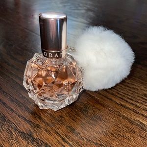 Ariana Grande Ari Perfume